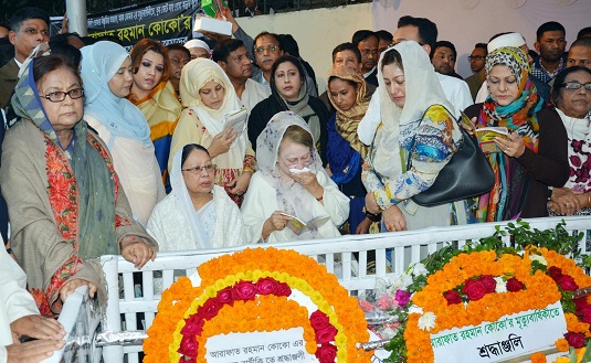 ছেলের জন্য কাঁদলেন খালেদা