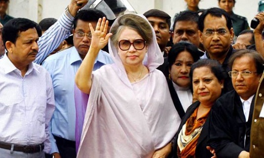 বিচারকের প্রতি খালেদা জিয়ার অনাস্থা