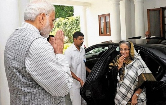 শেখ হাসিনার ভারত সফরে ভেতরে-বাইরে চ্যালেঞ্জ