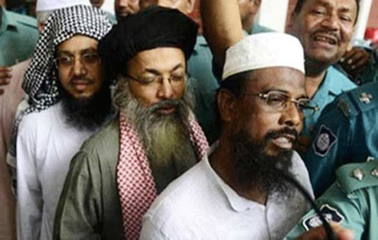 প্রাণভিক্ষা চাইবেন মুফতি হান্নান ও শরীফ