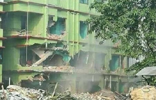 ‘আতিয়া মহলে’  র‌্যাবের বোমা নিষ্ক্রিয়কারী দল