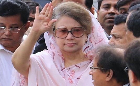 বিচারিক আদালত পরিবর্তন চেয়ে হাইকোর্টে খালেদা জিয়ার আবেদন