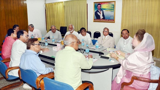 খালেদা জিয়ার সভাপতিত্বে বিএনপির স্থায়ী কমিটির বৈঠক