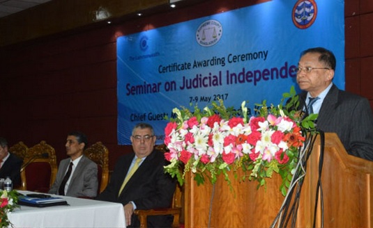 বিচার বিভাগ নীরব দর্শক হতে পারে না : প্রধান বিচারপতি