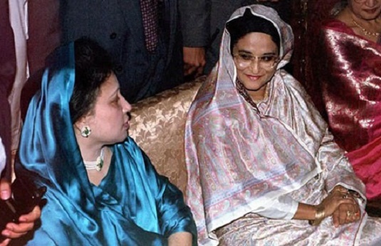 হাসিনা-খালেদা একসঙ্গে ইফতার করবেন!