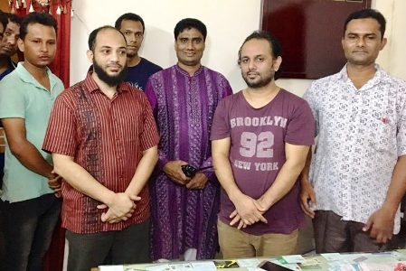 নগরীর শামীমাবাদ এলাকা থেকে ২৬ মামলার পলাতক আসামী জাকির গ্রেফতার