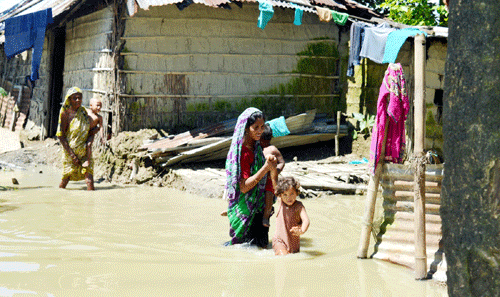 দক্ষিণ সুরমায় বন্যা কবলিত এলাকায় পানিবাহিত রোগের প্রাদুর্ভাব