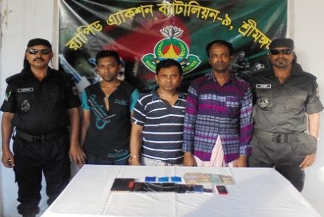 সিলেটে ২০০ পিছ ইয়াবাসহ আটক ৩