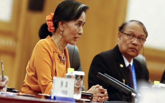 মিথ্যা প্রচারণা চালিয়ে রাখাইনে উত্তেজনা উসকে দিচ্ছে : সু চি