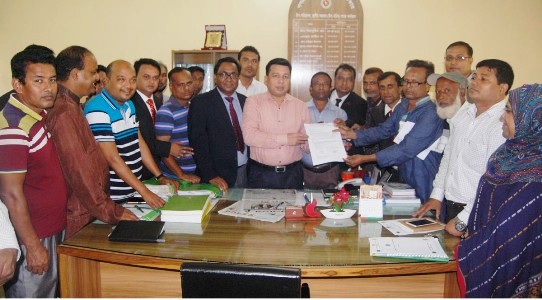 প্রধানমন্ত্রী বরাবরে হাওড় উন্নয়ন পরিষদের স্মারকলিপি