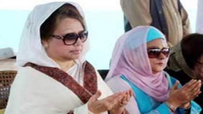 নিজ বাসা থেকে আখেরি মোনাজাতে অংশ নিয়েছেন খালেদা জিয়া