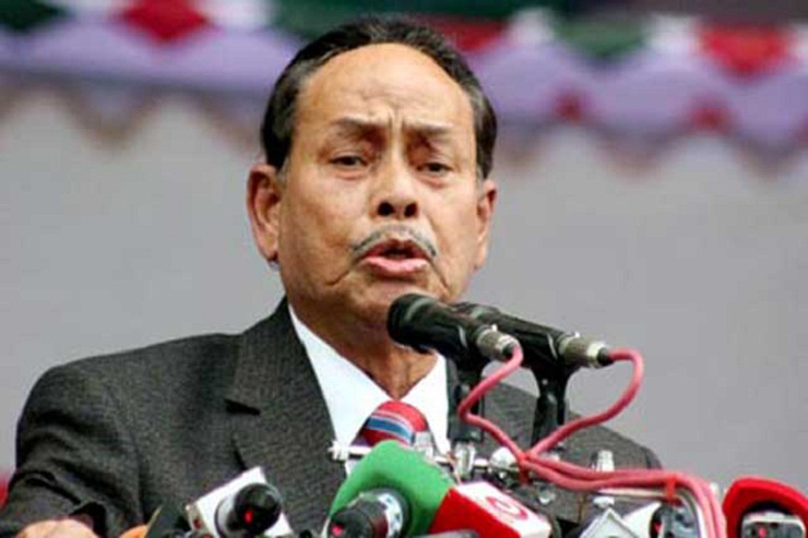 কথা শুনছেন না হাসিনা, এরশাদের নির্বাচনী প্রচারনা শুরু