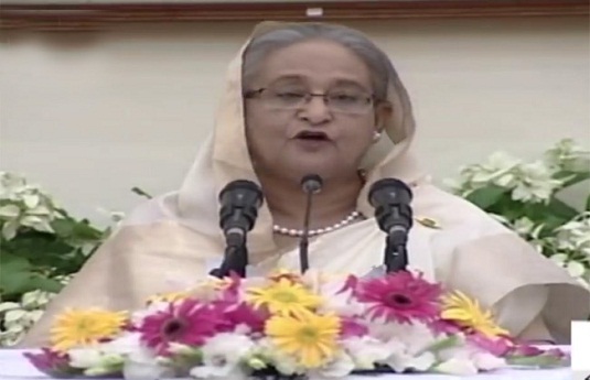 ইভিএমের পক্ষে আছি তবে তাড়াহুড়ো করে চাপিয়ে দেওয়া যাবে না : প্রধানমন্ত্রী