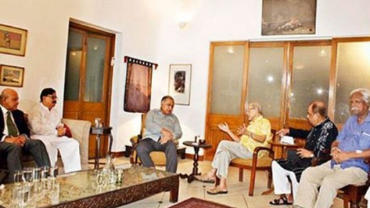 জাতীয় ঐক্য প্রকিয়া : সংসদ ভেঙে নির্বাচনকালীন সরকার ও সেনা মোতায়েনসহ পাঁচ দফা ঘোষণা