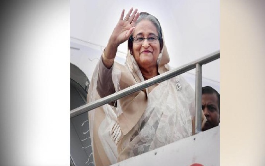 প্রধানমন্ত্রী দেশের উদ্দেশে যাত্রা করেছেন