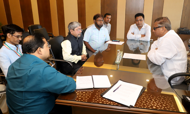 মেয়র আরিফের সাথে ভারতীয় সহকারি হাইকমিশনারের সাক্ষাত