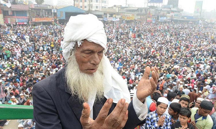 আখেরি মোনাজাতের মধ্য দিয়ে শেষ হলো ৫৪তম বিশ্ব ইজতেমা