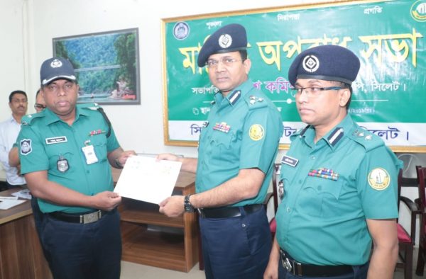 ভালো কাজের স্বীকৃতি পেলেন সিলেট মহানগরের ৫ পুলিশ সদস্য
