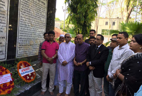 ডাঃ শামসুদ্দিনসহ সদর হাসপাতালের শহীদদের স্মরণে শোকর‌্যালি
