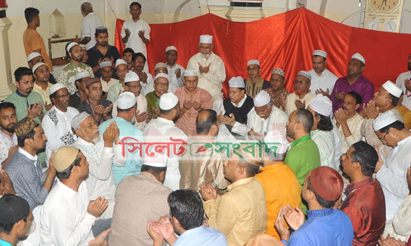 শেখ হাসিনার সুস্বাস্থ্য ও দীর্ঘায়ু কামনায় সিলেট আ,লীগের মিলাদ মাহফিল অনুষ্ঠিত