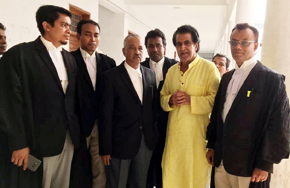 বিএনপি নেতা রাজ্জাকের পাসপোর্ট দিতে উচ্চ আদালতের রুল