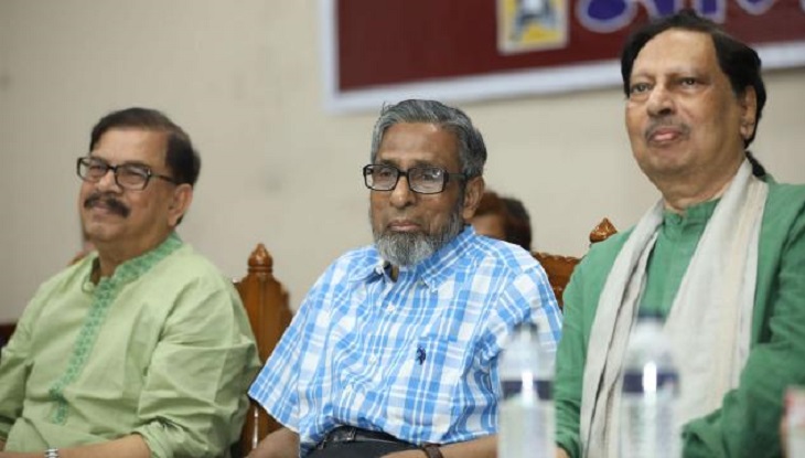 সংসদ নয়, রাজপথ গরম চান মান্না