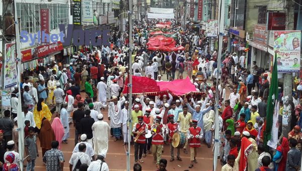শাহজালাল (রহ.)-এর ৭০০তম ওরসে ভক্তদের ঢল