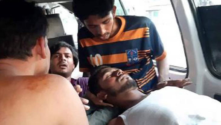 স্টিলের দোকানে ঢুকিয়ে ভিপি নুরকে বেধড়ক মারধর