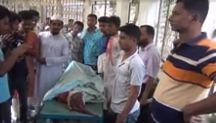 নবীজিকে নিয়ে কটূক্তির প্রতিবাদ, ভোলায় পুলিশ-গ্রামবাসীর সংঘর্ষে নিহত ৪