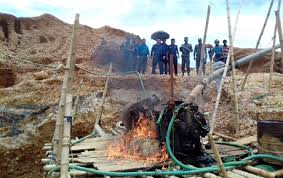 শাহ আরফিনে ১৫টি শ্যালো মেশিন ও ৭টি লরি ট্রাক্টর ধ্বংস করা হয়েছে