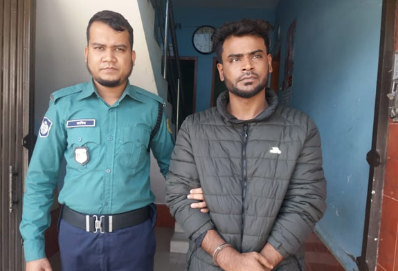 গোটাটিকর এলাকা থেকে ইয়াবা’সহ মাদক বিক্রেতা আটক
