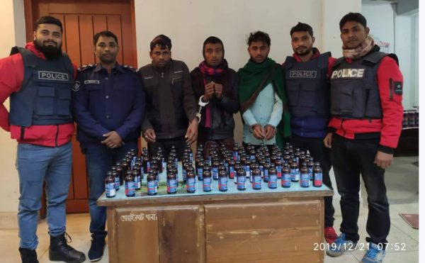 গোয়াইনঘাট থেকে ১শ’ বোতল ফেন্সিডিল’সহ গ্রেফতার ৩