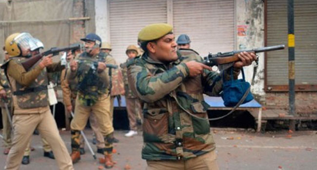 ভারতের বিক্ষোভে ঝরে গেল ২৩ প্রাণ