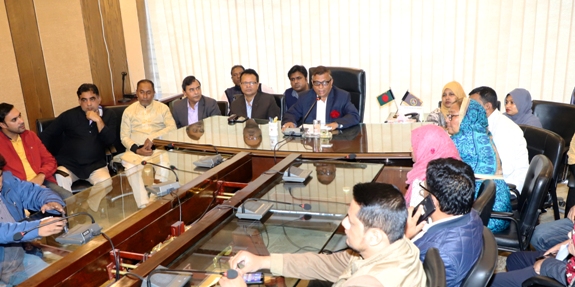 প্রধানমন্ত্রী-পররাষ্ট্র-স্থানীয় সরকার-পরিকল্পনামন্ত্রীকে ধন্যবাদ দিলেন আরিফ