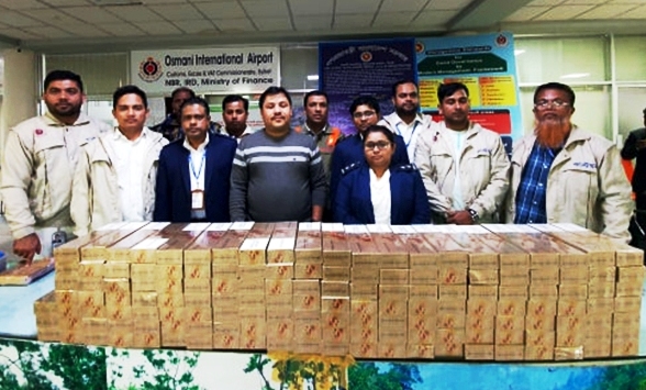ওসমানী বিমানবন্দরে বিদেশি সিগারেট জব্দ