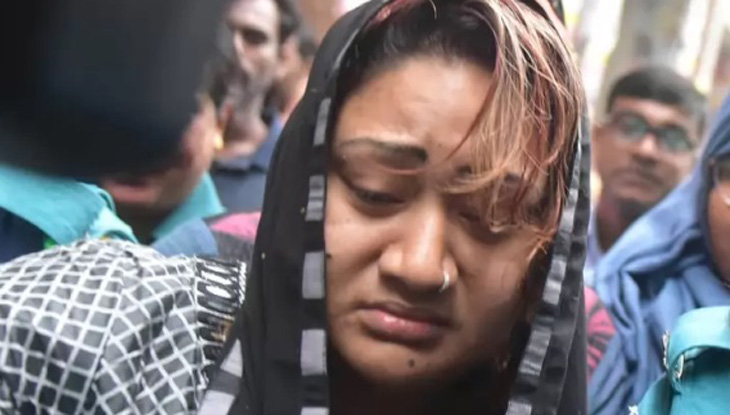 বেশি চাপাচাপি করলে সব ফাঁস করে দেব, হুমকি পাপিয়ার