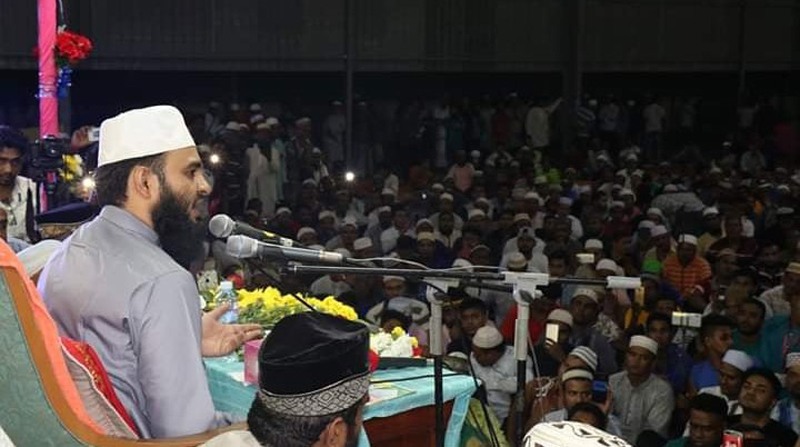 মালয়েশিয়ায় মিজানুর রহমান আজহারির ওয়াজ মাহফিলে প্রবাসীদের ঢল