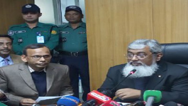 শিক্ষার্থীরা একা বাইরে ঘোরাফেরা করলেই ব্যবস্থা