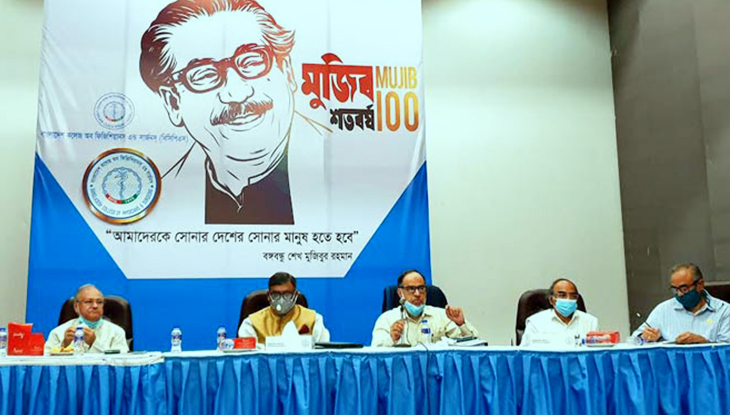 দেশ লকডাউন চান বিশেষজ্ঞরা, আশ্বাস দিলেন স্বাস্থ্যমন্ত্রী