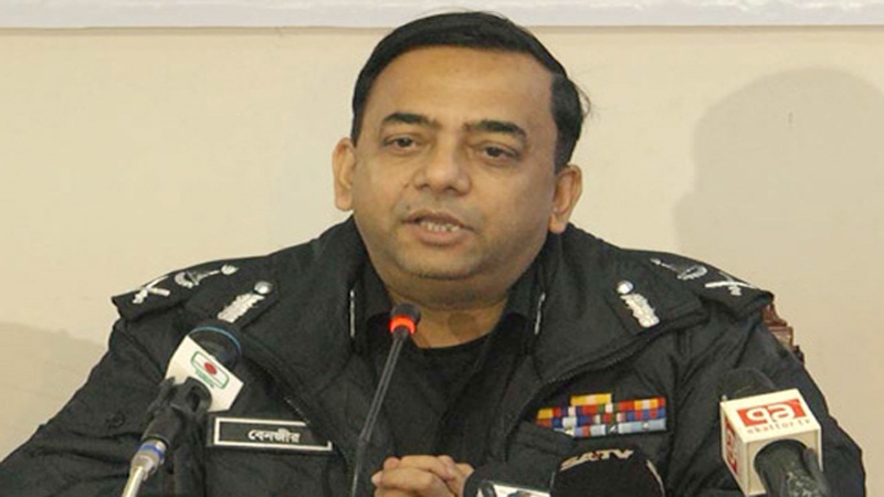 ঘরে থাকবেন নাকি কবরে, সিদ্ধান্ত আপনার : বেনজীর আহমেদ