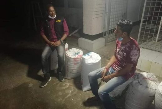 শ্রীমঙ্গলে র‌্যাবের অভিযানে ৪০০ কেজি সরকারি চাল’সহ আটক ১