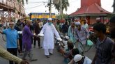 সবাই এক হয়ে করোনা যুদ্ধে জয়ী হতে হবে : সাবেক মেয়র কামরান