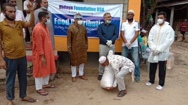 করোনা দুর্যোগে হাদিয়া ফাউন্ডেশন প্রশংসার দাবী রাখে : মেয়র আরিফ