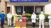 সিলেটে রোগী ও স্বাস্থ্যসেবীদের জন্য আওয়ামী লীগ নেতা আসাদ উদ্দিনের ফল উপহার