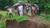 ছাতকে নদী ভাঙ্গন এলাকা পরিদর্শনে পাউবোর নির্বাহী প্রকৌশলী