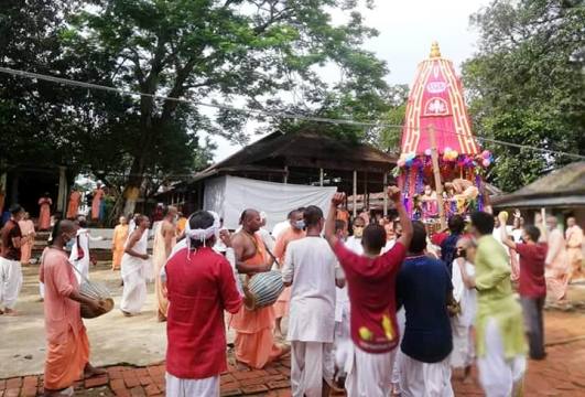 সিলেটে সংক্ষিপ্ত কর্মসূচিতে রথযাত্রা পালিত