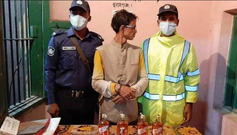 চোরাই মোটরসাইকেলসহ সাবেক ভাইস চেয়ারম্যান গ্রেপ্তার