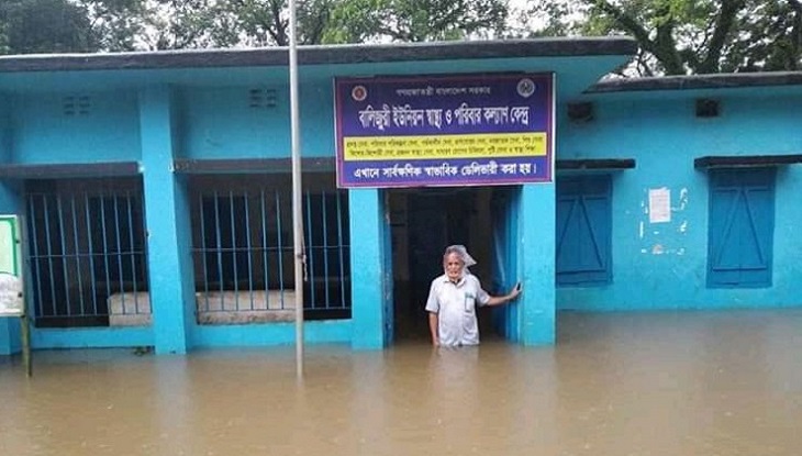 সুনামগঞ্জে বন্যার আরও অবনতি, লাখো মানুষ পানিবন্দি
