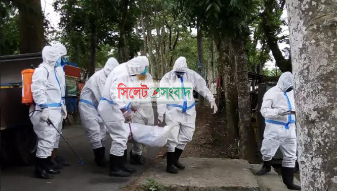করোনায় মৃত যুবকের লাশ (রামেক) হাসপাতালে ফেলে পালিয়েছে স্বজনরা