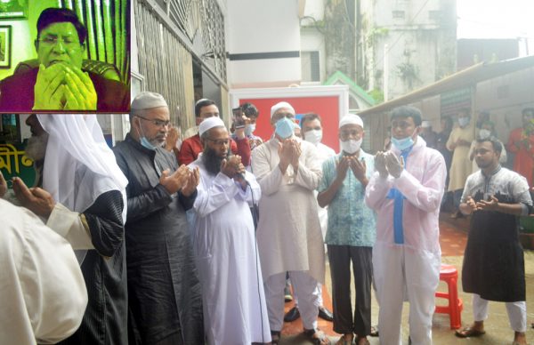 কেন্দ্রীয় জামে মসজিদে ক্যাপ ফাউন্ডেশনের জীবানুনাশক টানেল উদ্বোধন